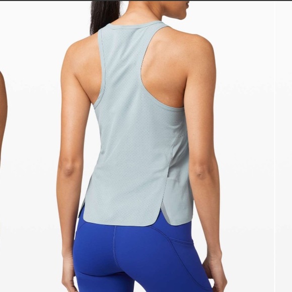 Lululemon Find Your Pace Tank
Blue Cast Reflective - Picture 4 of 9